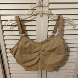 Kindred bravely pumping/nursing bra XL busty.